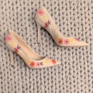 Sam Edelman Beige Heels with Floral Embroidery